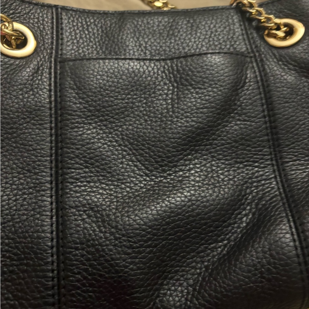 Michael Kors Black Shoulder Bag with Gold Chain - Picture 7 of 16